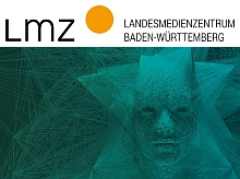 Logo Landesmedienzentrum mit orangenem Punkt; Aus sich vernetzenden blauen Linien formt sich eine Art Gesicht